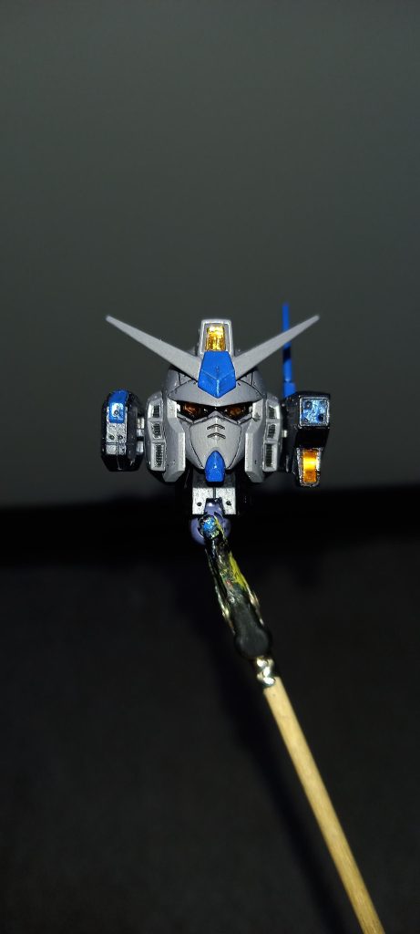 センサーレンズ作り込みガンポッドのは奥を削って奥行き出してあります