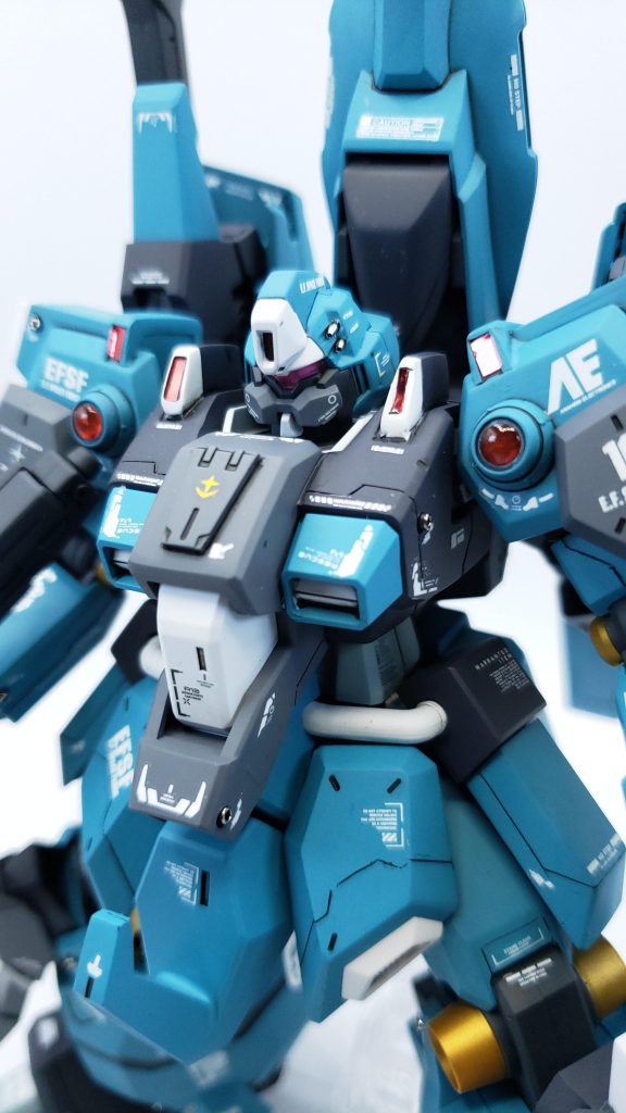 本体カラーはガイアノーツの『コンテナブルー』を使用。調色が苦手なので何とか近い色を探しましたがなかなか見つかりませんでした😅少し明るめですが気に入ってます🎵😊