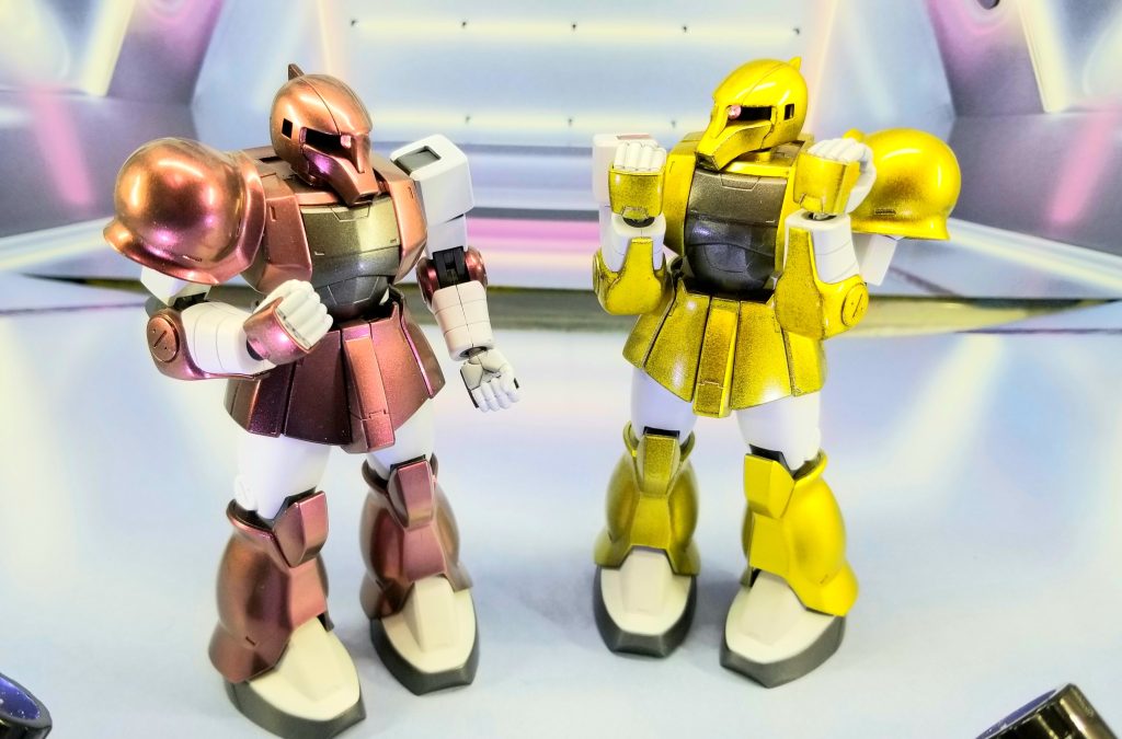 ピンク　「はあ～、終わったぁ」イエロー　「さっ、お兄ちゃん達の応援に行こ！」 