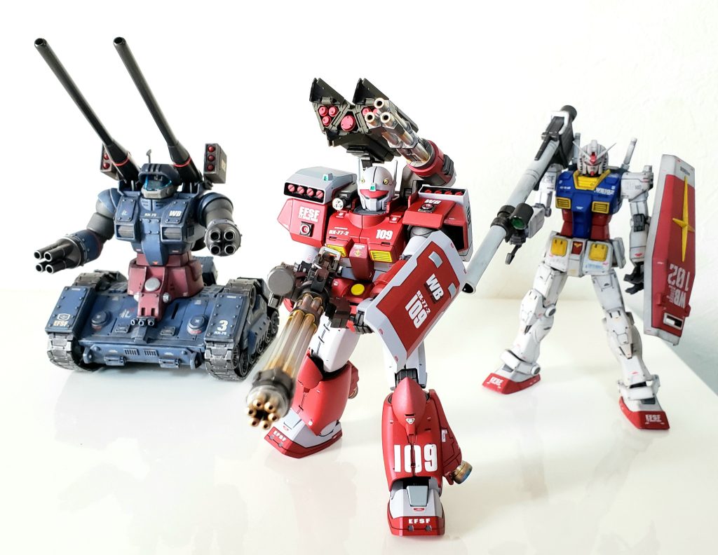 ホワイトベース隊。ガンタンク、ガンキャノンに対してガンダムが普通すぎるので、ちょっとアレンジしたRX-78アムロ専用機を思案中…