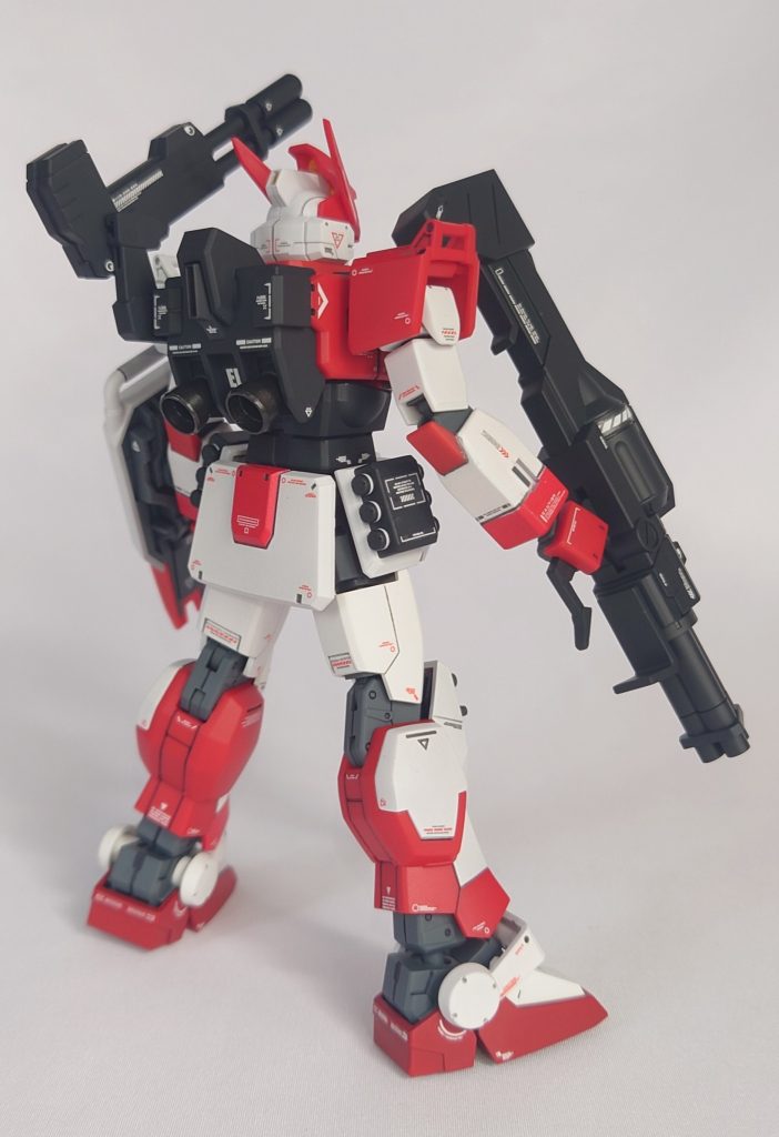 HGUC 赤い三巨星 ガンダムRR–5枚目/制作者：ガノー