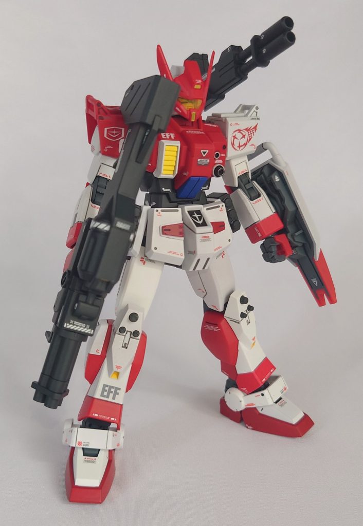 HGUC 赤い三巨星 ガンダムRR–3枚目/制作者：ガノー