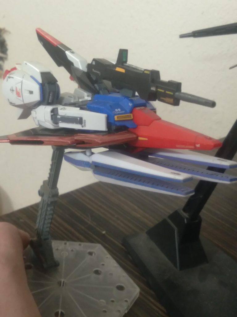 I have to thank mototti, another gunsta user for this idea.I saw his amuro zeta earlier and was inspired to create my own type of psycommu zeta.I hope you like it.I know it is not a big modification but it's one I like The zeta is one of my favorite universal century era mobile suits