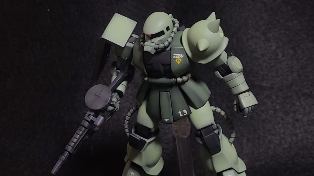 塗装は黒立ち上げのほんのりグラデーション。陰影が少し強めに出ていれば良いかと思います。あとは墨入れと部分的にウォッシングを行っています。