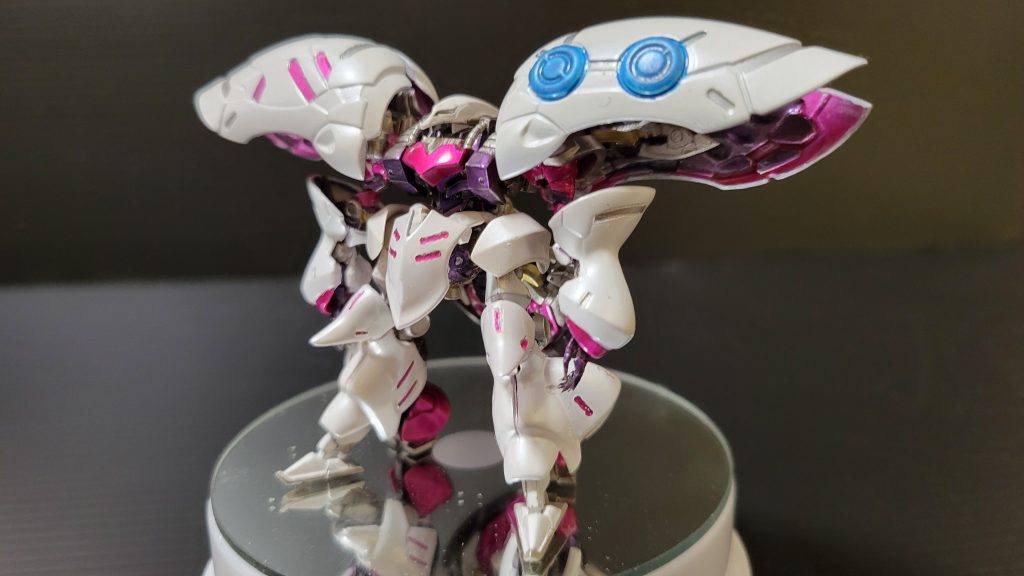 バインダーの裏側も塗り分けました。余り見えませんが( ￣▽￣)