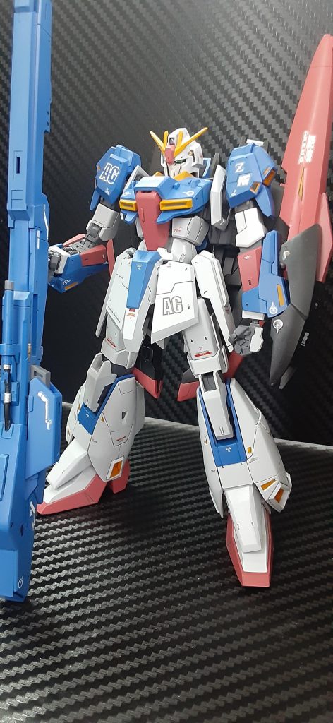 筋彫りは模型誌のMG作例を参考にしました。