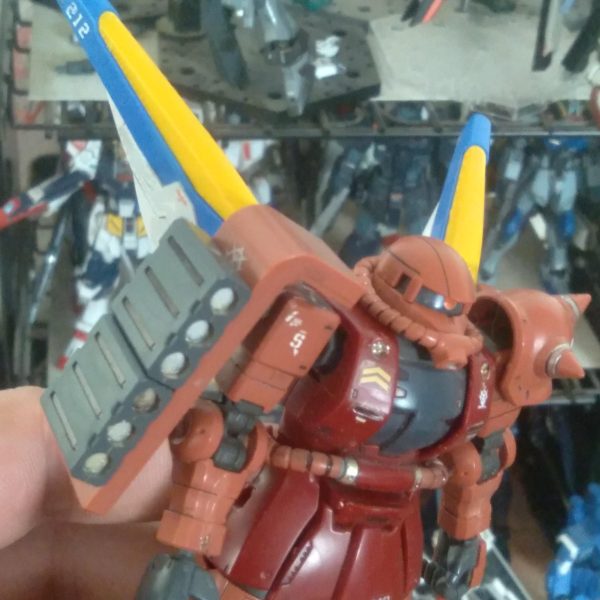 I had an idea of making a supercharged mobility type zaku. I think this could be a really cool build. I'm definitely leaning towards the tertium boosters on the back. I need to finalize some leg thrusters and figure out a way to mount the beam gatling cannon and supply tank. I'm also going to change up the handheld weapon （3枚目）