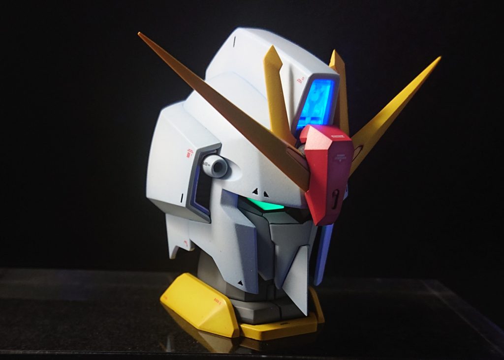 おでこの赤い部分は下に伸ばした為。ポッチ部分とか作り直しています