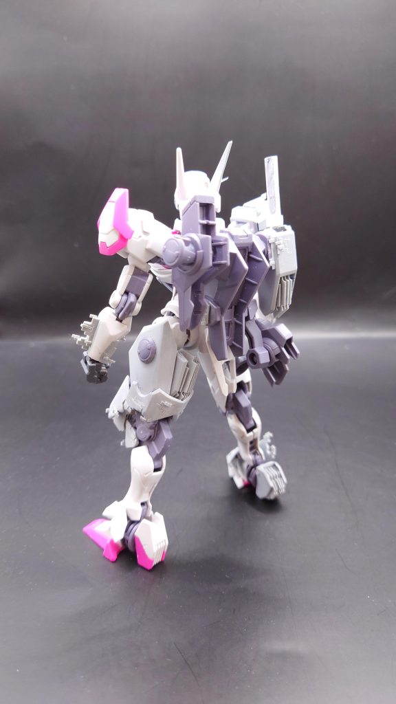 前回のバグ表現と今までに学んだスクラッチ技術をフル投入しました…工作技術もまだまだだし塗装ももっとうまくならねば…作成中にエアリアル買えて作製したい誘惑に負けそうになりましたがなんとか完成できました(笑)エアリアルの中にエリー…ということはエアリアルの中にルブリス…?って思い立って作成しました最後までご覧いただきありがとうございました!