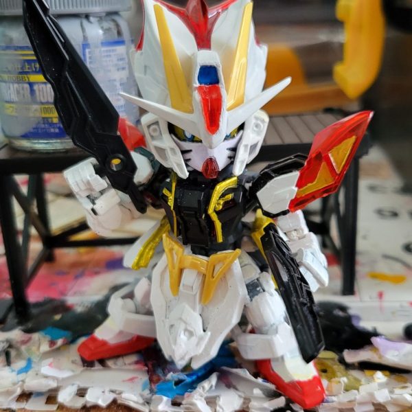 改色之作（E型戰鬥生命體：盧卡強襲鋼彈E）