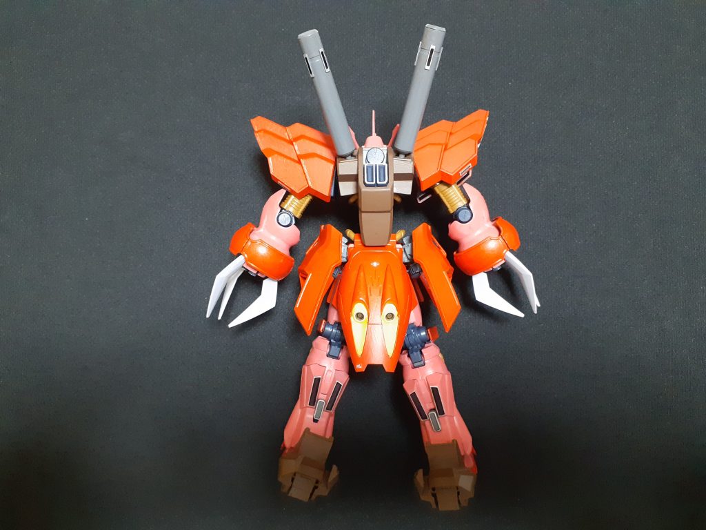 背面。バックパックは上下逆にしただけだったり😅