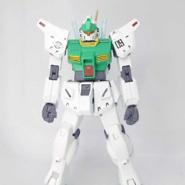 HGUC ジムカスタム　エゥーゴカラー