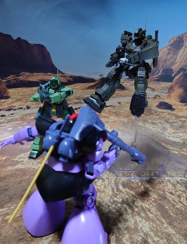 ジムスナイパーK9の牽制射撃で足を止めさせ、ミニガンで撃つ。