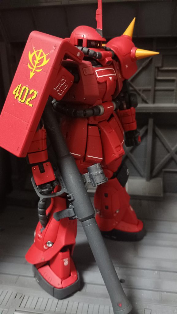 MS-06Sジョニー·ライデン専用ザク–3枚目/制作者：みっつ