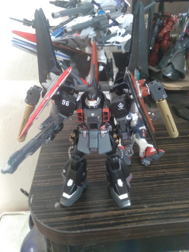 The first one is what I'm calling the Eliminator Wizard Pack. It is made from the blaze Wizard Pack,the tertium boosters, and some fuel tanks. It is primarily meant for space use and for maneuverability