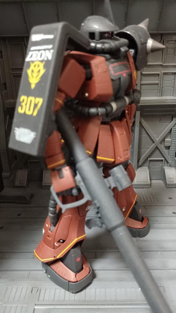 MS-06Sギャビー·ハザード専用ザク–3枚目/制作者：みっつ