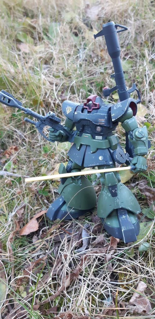 ドムでした　森林地帯辺りで運用されている現地改修機という設定です好きなMSは？　と聞かれたらドムシリーズと答える位好きです腕と腰のゴツさが良いんですよね〜ご覧頂きありがとうございました