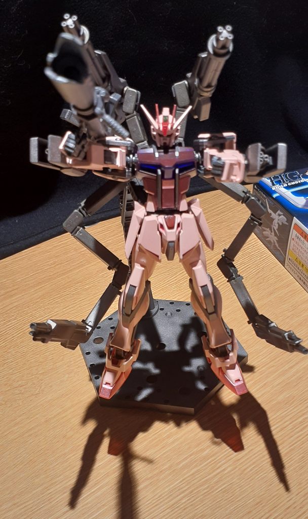 謎の男『全弾発射~ッ🍔…さしずめ火消しの風、ウィンドとでも…』