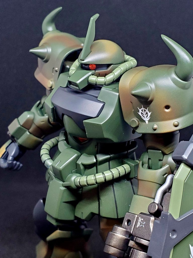 グフカスタム[迷彩]–3枚目/制作者：fenril