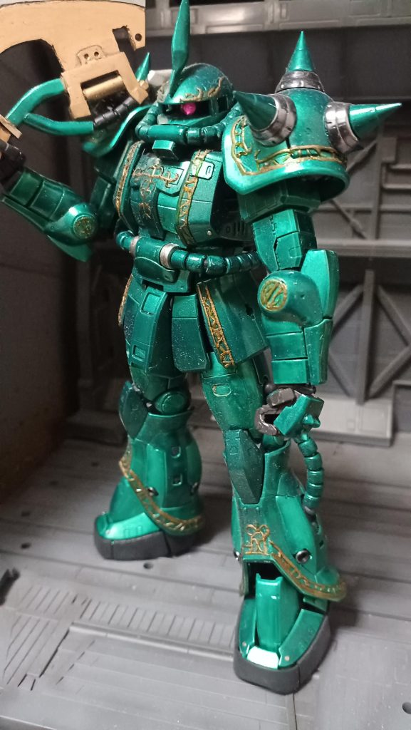 ドズル·ザビ専用ザク–2枚目/制作者：みっつ