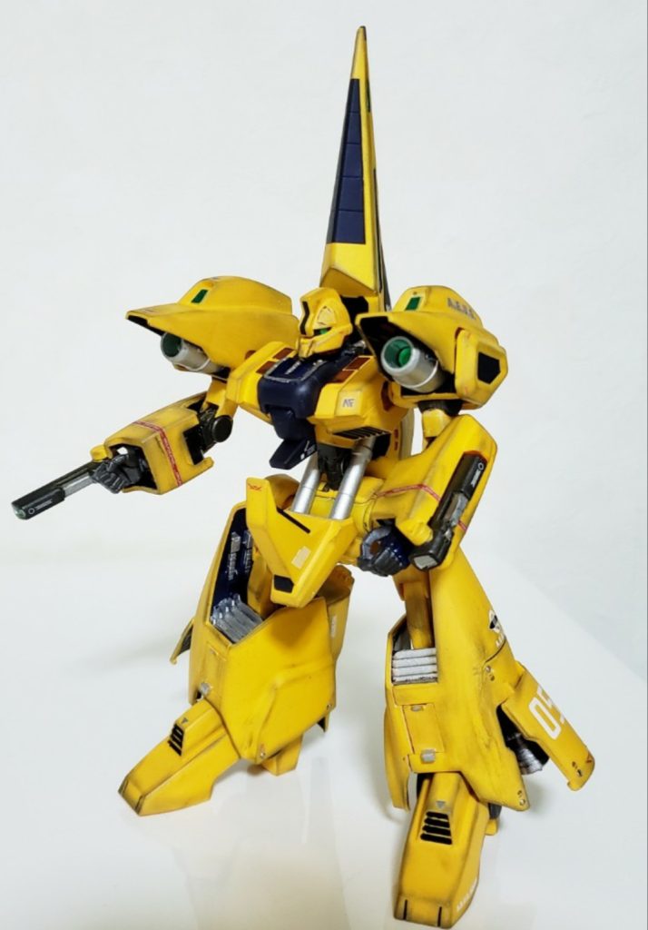 ついでにMSA-005メタスも。クロームイエローとネイビーブルー(缶スプレー)で塗装してます。