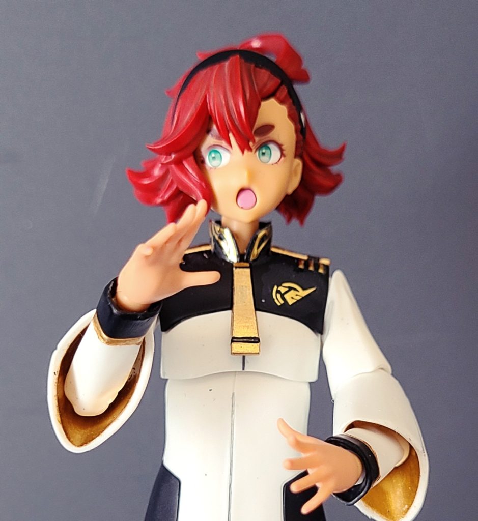 ハワワ顔がないのと、肘がそれほど曲がらないのが残念ですが、良キットです。