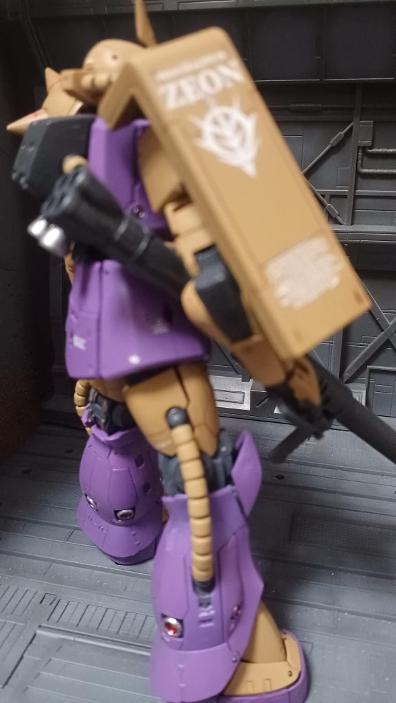 MS-06Sシーマ·ガラハウ専用ザク–4枚目/制作者：みっつ