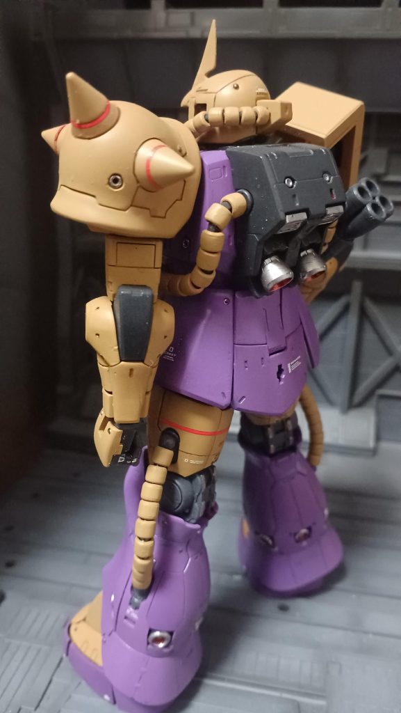 MS-06Sシーマ·ガラハウ専用ザク–5枚目/制作者：みっつ