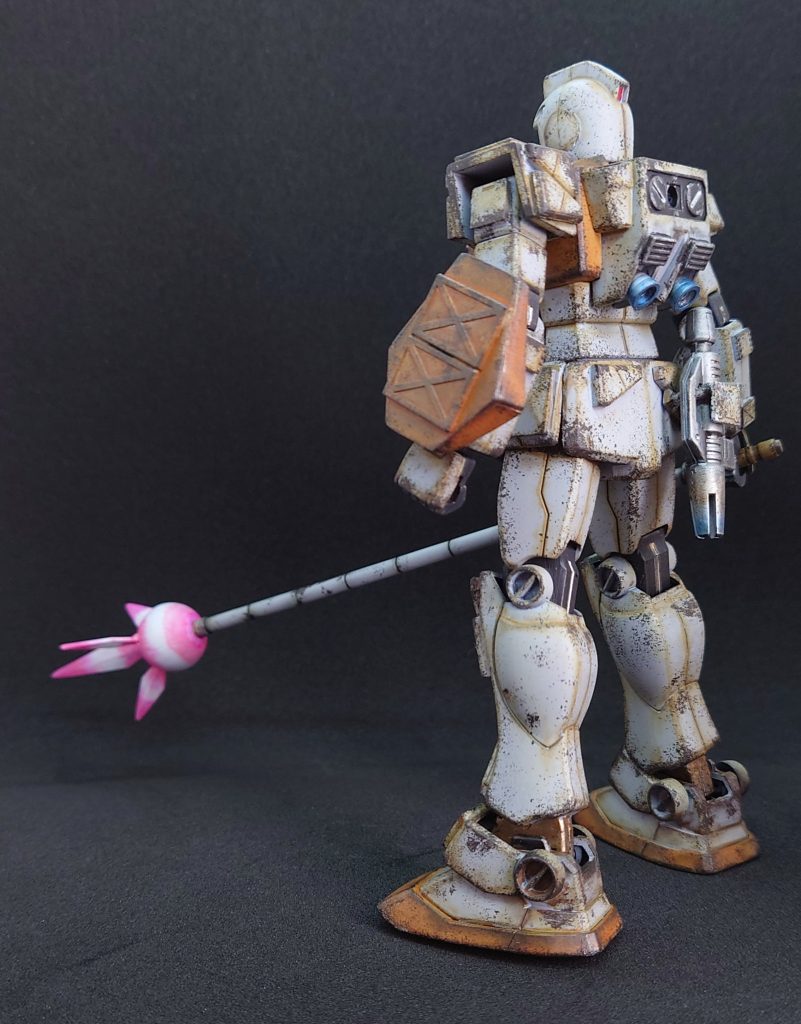 サビ汚れ、砂汚れ、ダメージ跡等々、いろいろ施しています。それと、玄人感(オールドタイプ)も出そうと…ゆっくり丁寧にペンタッチと綿棒伸ばしを繰り返しました。