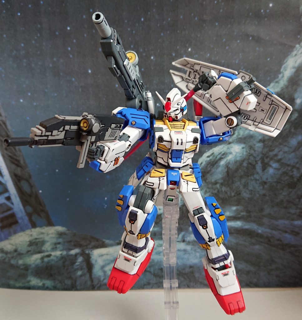 作成後、ポージングしようとして初めて、このキットにサーベルのビームパーツが無いことに気づきました。なので他のキットのビーム部分を加工して取り付けました。