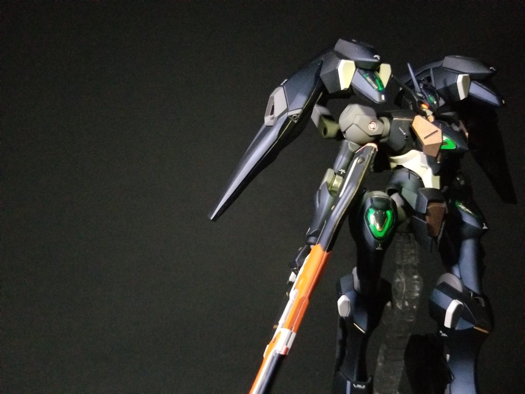 蛍光レッド、蛍光グリーンはUVライトで光ります。