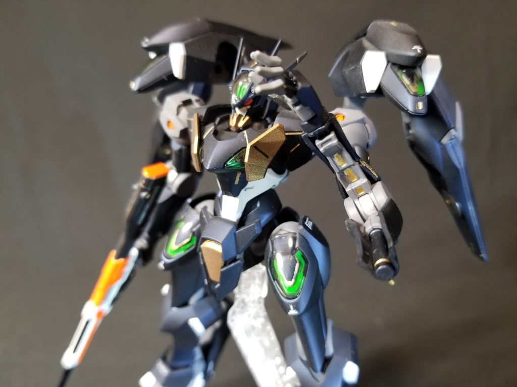 サーベル格納部こういうギミック大好きです。