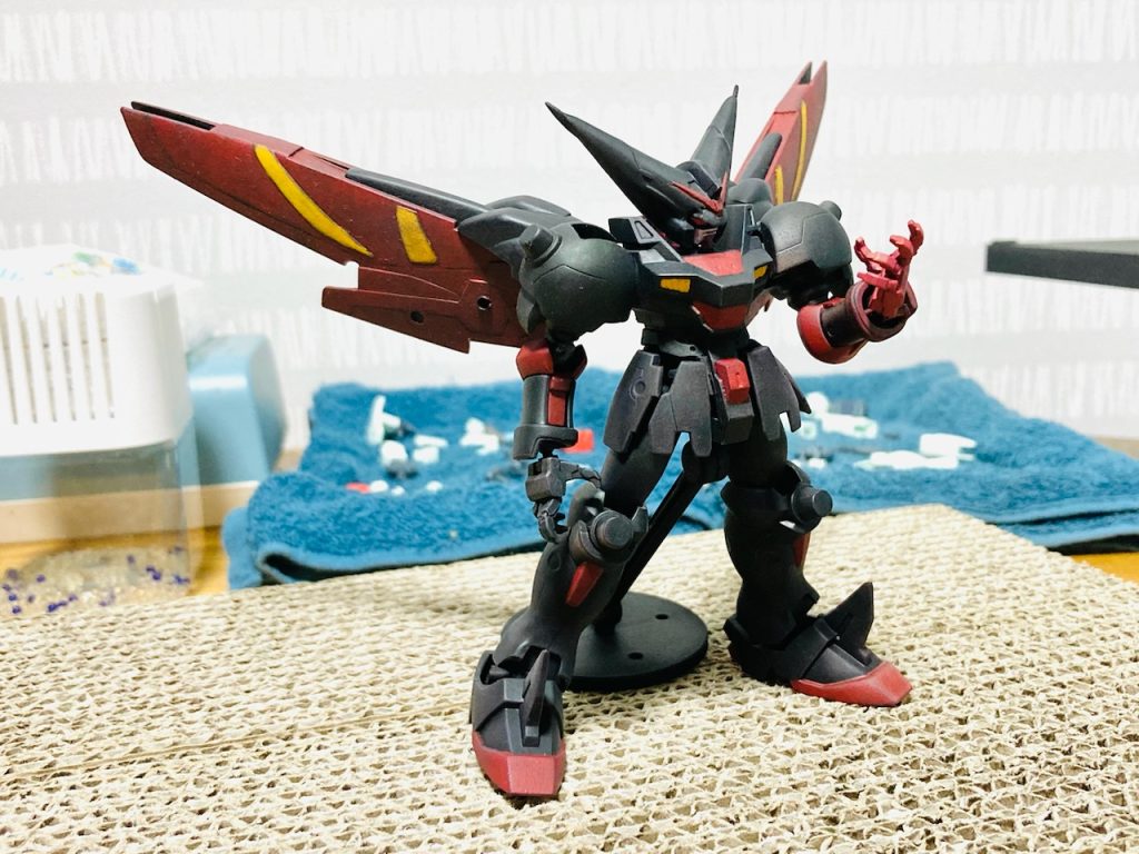 マント展開状態では倒れてしまうので台座固定が必須