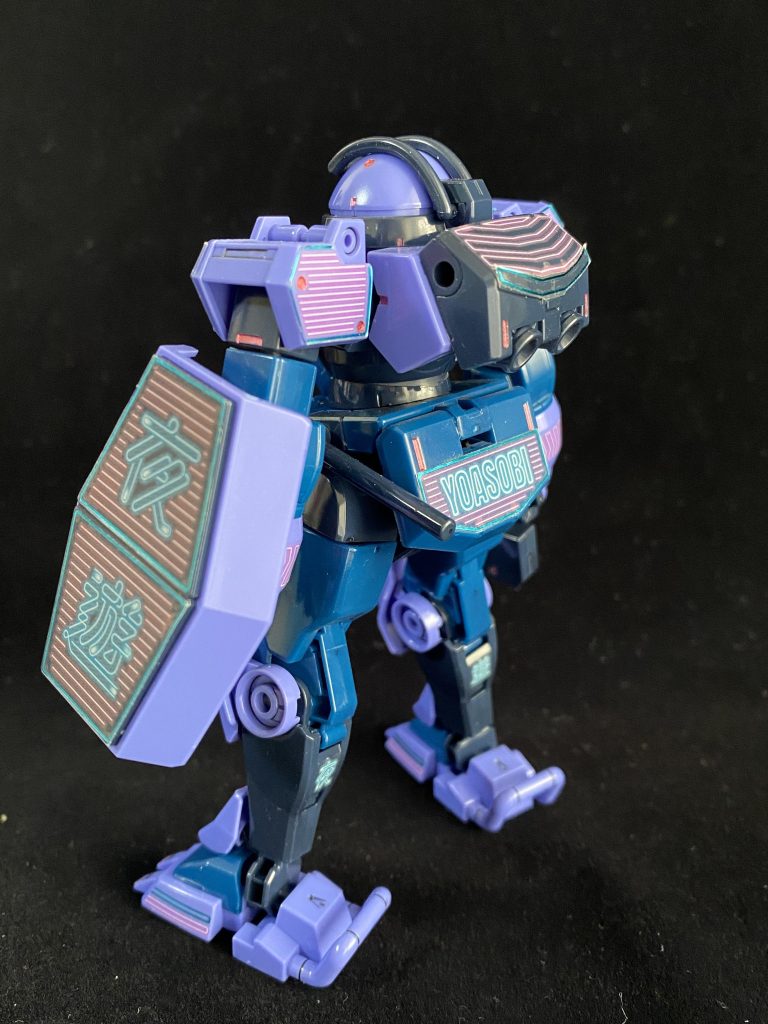 シールが結構はみ出るので適当にカットするのがメンドかったです