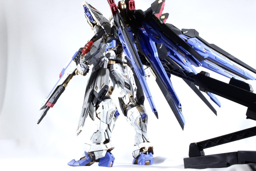 ドラグーンは言うまでもなく苦行 フレームのスミ入れキツかったですね🫠 指以外はあんまポロリもないのでまあまあ楽しめます まあまあね😑