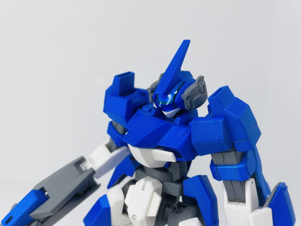 頭部バイザー内もわかりにくいですが、色分けしてあります。