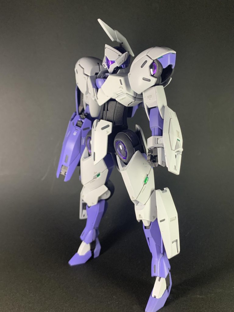 本体はヒケ処理とディテールの掘り直しのみ行っています。