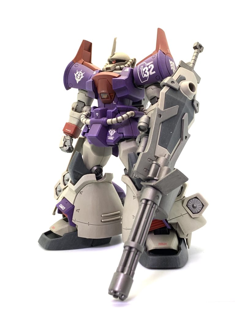 過去作のHGUC。このカラーリングのセルフオマージュしました。