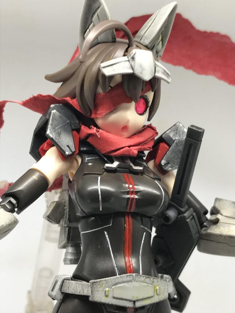 アンドロイドっぽくする為、瞳は蛍光ピンク一色個人的には瞳がない方が可愛いかな〜と(塗り分けの必要がないので凄く楽)🙄肌と髪は無塗装のまま