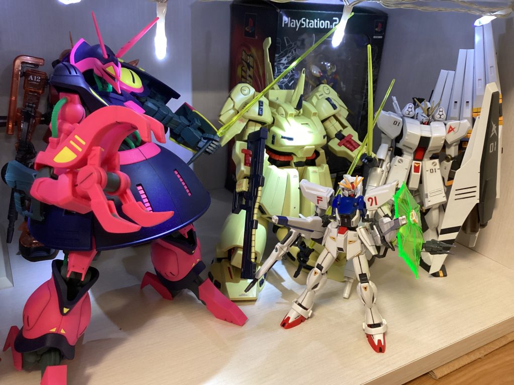 同スケールと思えない人たち。