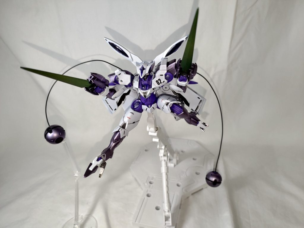 肩にはHGのナンバリングが2ということで水転写デカールで「02」を貼り付けました