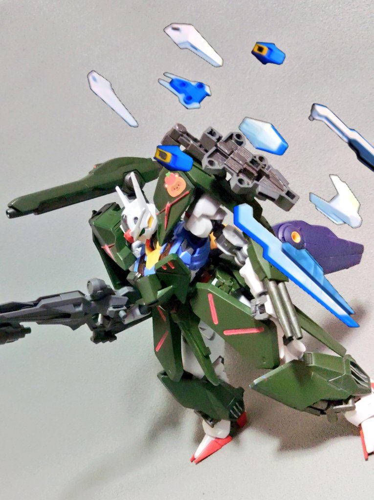 ガンビット使用時に露出するエスカッシャンの基部のみ肉抜き埋めなどの加工をしました