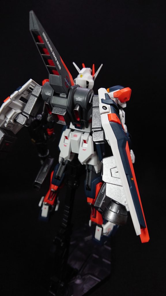 使用した塗料タミヤカラースプレー・ジャーマングレイ・オレンジ・ゴールド・ガンメタル・ライトガンメタルタミヤカラーエアーモデルスプレー・ネービーブルー