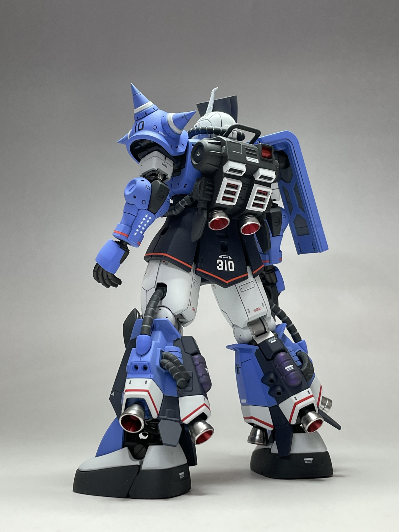 MG MS06S ザクⅡ(ユーマ・ライトニング専用機)ガンプラ塗装済完成品 