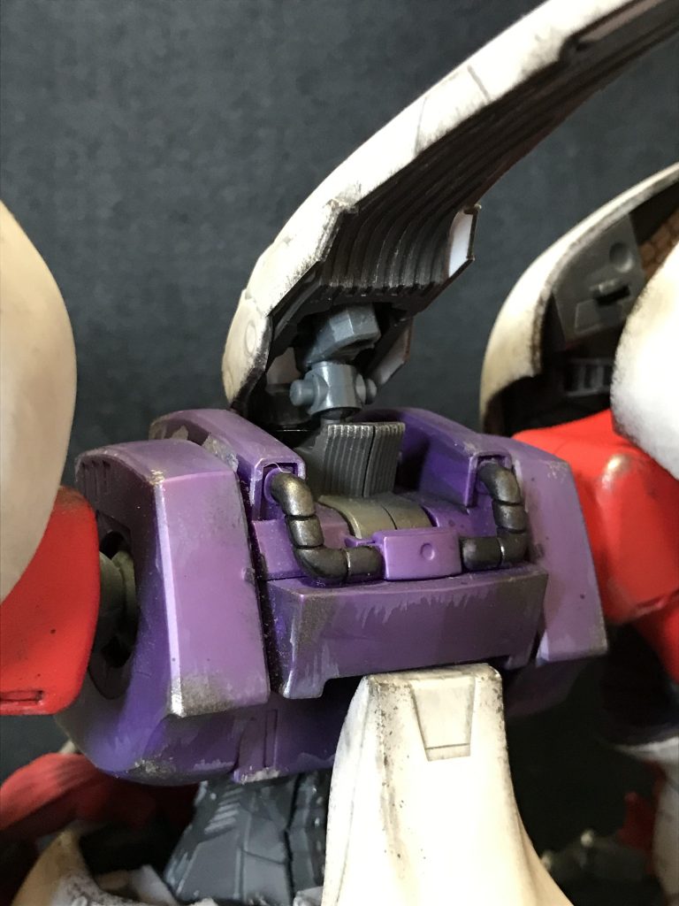 余剰パーツのポリキャップを適当に組み合わせただけwww後ろ姿は気にしないスタイル！汚プラ作品にはこれで十分なのです🙄なんせ作業時間3分（笑）