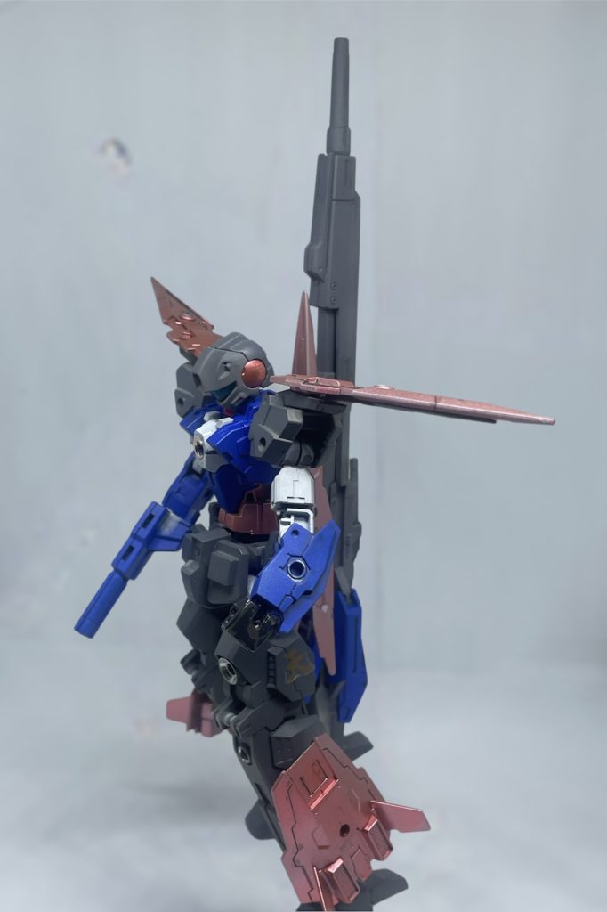 武装は試作バスターランチャー、ダブルビームシューターである。バスターランチャーは飛行形態時でも使用可能。