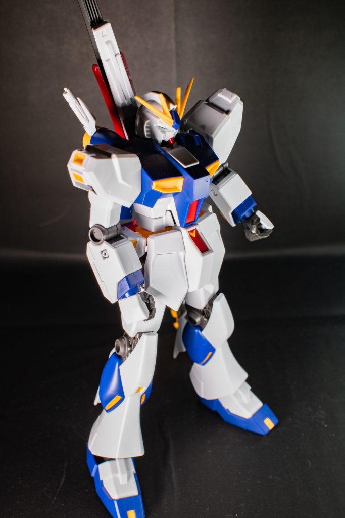 EGというくらいだ。作りは簡素でしょぼいのかな。なんて思いながら制作してましたが…なんこれ色分けすご…νガンダム自体もデカいので組み上げ後の満足感も大きいです。