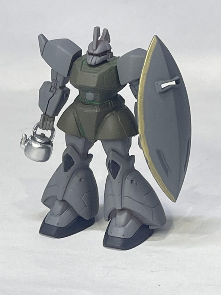 1/380 miniガンプラからシャア専用ゲルググ。量産型カラーに全塗装。10年前に発売したカップヌードルのオマケ。一応ガンプラに属しているみたいなのでこちらに投稿しました。