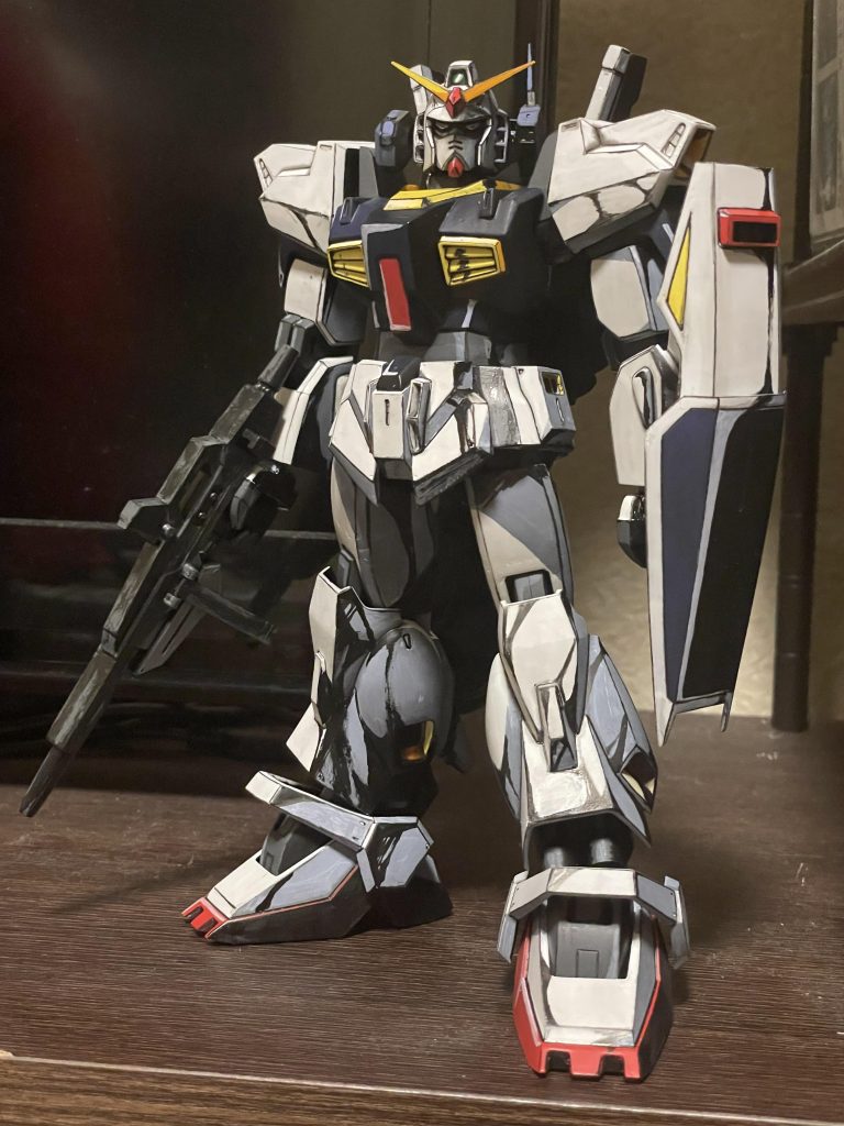 このポーズ、この角度で飾る気しかなくて後ろ姿とかは撮影し忘れがち。