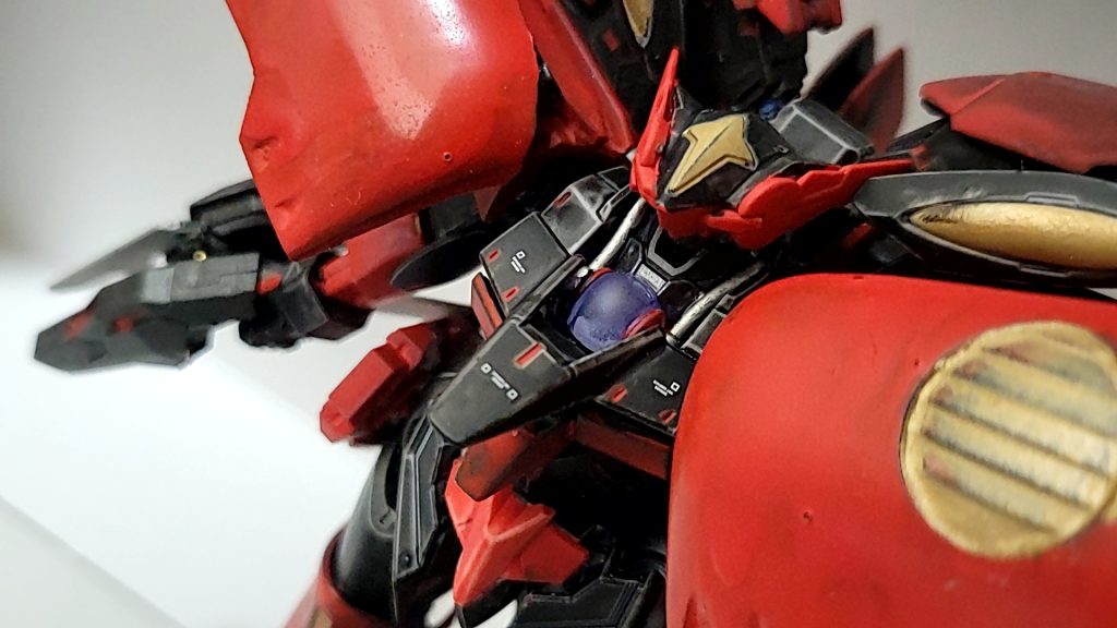 ジュリアの胸部パーツ、アストレアのヘッドパーツ、キュベレイの肩を追加フロントスカートをリバーシブルガンダムのものに変更